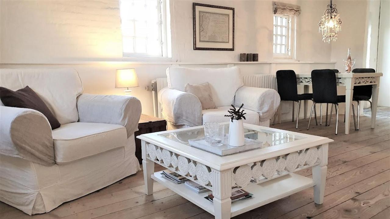 Store Ejlstrup Bed & Breakfast Одензе Екстериор снимка