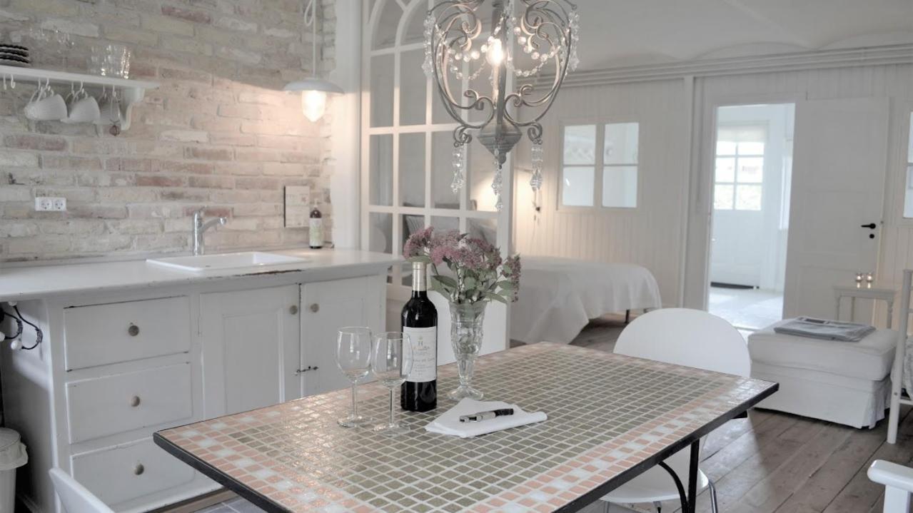 Store Ejlstrup Bed & Breakfast Одензе Екстериор снимка